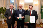 LH Hermann Schützenhöfer, Baumeister Werner Frömmel und LH-Stv. Michael Schickhofer (v.l.)