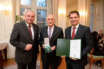 LH Hermann Schützenhöfer, LAbg. a. D. Eduard Hamedl und LH-Stv. Michael Schickhofer (v.l.)