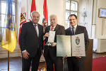 Landeshauptmann Hermann Schützenhöfer und Landeshauptmann-Stellvertreter Michael Schickhofer mit Landeshauptmann Bgm. Michael Häupl Landeshauptmann Hermann Schützenhöfer und Landeshauptmann-Stellvertreter Michael Schickhofer mit Landeshauptmann Bgm. Michael Häupl