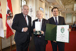 Landeshauptmann Hermann Schützenhöfer und Landeshauptmann-Stellvertreter Michael Schickhofer mit Landeshauptmann Josef Pühringer © Fotos: steiermark.at/Scheriau; bei Quellenangabe honorarfrei Landeshauptmann Hermann Schützenhöfer und Landeshauptmann-Stellvertreter Michael Schickhofer mit Landeshauptmann Josef Pühringer