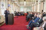 In der Aula der Alten Universität verlieh Landeshauptmann Hermann Schützenhöfer im Beisein zahlreicher Ehrengäste Große Ehrenzeichen und Ehrenzeichen des Landes Steiermark für Wissenschaft, Forschung und Kunst