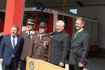 NAbg. Werner Amon, Bereichsfeuerwehrkommandant Josef Krenn, HBI Markus Klöckl, Landeshauptmann Hermann Schützenhöfer und Bürgermeister Reinhold Höflechner (v.l.) vor dem neu eröffneten Rüsthaus © Marktgemeinde Straß; bei Quellenangabe honorarfrei