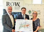 Neue Chancen für die Standortentwicklung: LAbg. Hermann Hartleb, LH-Stv. Michael Schickhofer und LAbg. Gabriele Kolar (v.l.)in Zeltweg © Bilder: Land Steiermark/Fladischer; Verwendung bei Quellenangabe honorarfrei Neue Chancen für die Standortentwicklung: LAbg. Hermann Hartleb, LH-Stv. Michael Schickhofer und LAbg. Gabriele Kolar (v.l.)in Zeltweg