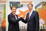 LH-Stv. Michael Schickhofer und Kapfenbergs Bürgermeister Fritz Kratzer (v.l.) freuen sich über die Entscheidung für Kapfenberg.