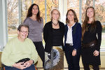 Das Gleichbehandlungsteam: Peter Habelsberger, Brigitte Semlitsch, Sabine Schulze-Bauer, Helene Cibinello und Jasmina Parcz (v.l.) Das Gleichbehandlungsteam: Peter Habelsberger, Brigitte Semlitsch, Sabine Schulze-Bauer, Helene Cibinello und Jasmina Parcz (v.l.)