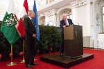 Landeshauptmann Hermann Schützenhöfer betonte, dass er wisse, dass dem Bundespräsidenten die Steiermark sehr am Herzen liege © steiermark.at/Streibl; bei Quellenangabe honorarfrei Landeshauptmann Hermann Schützenhöfer betonte, dass er wisse, dass dem Bundespräsidenten die Steiermark sehr am Herzen liege