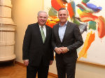 Landeshauptmann Hermann Schützenhöfer empfing den neuen Verteidigungsminister Mario Kunasek zu seinem Antrittsbesuch in der Grazer Burg. © steiermark.at/Janderka; bei Quellenangabe honorarfrei Landeshauptmann Hermann Schützenhöfer empfing den neuen Verteidigungsminister Mario Kunasek zu seinem Antrittsbesuch in der Grazer Burg.