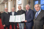 Klaus Eberhartinger und Thomas Spitzer von der "EAV" wurden mit dem Großen Josef Krainer-Preis ausgezeichnet.