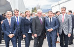 Pankl-CEO Wolfgang Plasser, Aufsichtsratsvorsitzender Stefan Pierer, LR Barbara Eibinger-Miedl, LH Hermann Schützenhöfer, LH-Stv. Michael Schickhofer und Bgm. Fritz Kratzer (v.l.) bei der Eröffnung in Kapfenberg.