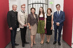 Archivdirektor Gernot Obersteiner, Maximilian Singer, LR Ursula Lackner, Lena Pratter, Karin Thierrichter und Markus Schwaiger bei der Überreichung der Tremel-Medaillen (v.l.) ©      