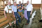 Für den neuen Stall wurde die Familie Hutter mit dem Tierschutzpreis ausgezeichnet.