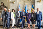 Hochkarätige Delegation zu Besuch in Lemberg: Günter Knapp, Hon. Konsul Fritz Möstl, Margret Roth, Stadtrat Willibald Mautner, LH-Stv. Michael Schickhofer, LRin Ursula Lackner, österreichische Botschafterin Hermine Poppeller und Hans Roth (v.l.). ©      