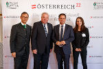 Richard Kühnel, Vertreter der EU-Kommission in Deutschland, LH Hermann Schützenhöfer, LH-Stv. Michael Schickhofer, Johanna Pirker, TU Graz. © steiermark.at/Scheriau; bei Quellenangeabe honorarfrei Richard Kühnel, Vertreter der EU-Kommission in Deutschland, LH Hermann Schützenhöfer, LH-Stv. Michael Schickhofer, Johanna Pirker, TU Graz.