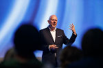 Matthias Horx analysierte die Megatrends unserer Zeit. Matthias Horx analysierte die Megatrends unserer Zeit.