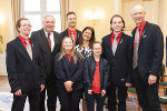 Landeshauptmann Hermann Schützenhöfer, Soziallandesrätin Doris Kampus und Special Olympics-Präsident Jürgen Winter verabschiedeten die steirischen Sportlerinnen und Sportler zu den Special Olympics-Weltsommerspielen. ©      