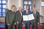 Josef Krainer, LH Hermann Schützenhöfer,Preisträger Christian Schitter und Gerald Schöpfer.
