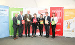 Landesrätin Ursula Lackner (Mitte) mit den Partnerinnen und Partnern des "Dritten steirischen Vorlesetags". © Bild: Land Steiermark/Samec; Verwendung bei Quellenangabe honorarfrei Landesrätin Ursula Lackner (Mitte) mit den Partnerinnen und Partnern des "Dritten steirischen Vorlesetags".