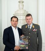 LH-Stv. Michael Schickhofer empfing Streitkräfte-Kommandant Franz Reißner in der Grazer Burg. © Bild: Land Steiermark; Verwendung bei Quellenangabe honorarfrei