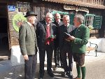 LH Schützenhöfer bei seinen regelmäßigen Museumsbesuchen: hier zu Besuch in Scheifling.