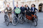 Gemeinsame Offensive für den Radverkehr: Vizebgm. Mario Eustacchio, Verkehrslandesrat Anton Lang, LH Hermann Schützenhöfer, Bgm. Siegfried Nagl, LH-Stv. Michael Schickhofer. Gemeinsame Offensive für den Radverkehr: Vizebgm. Mario Eustacchio, Verkehrslandesrat Anton Lang, LH Hermann Schützenhöfer, Bgm. Siegfried Nagl, LH-Stv. Michael Schickhofer.