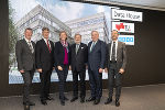 Präsentierten das Data House: TU Graz Team mit Horst Bischof, Rektor Harald Kainz, LR Barbara Eibinger-Miedl, EU-Kommissar Johannes Hahn, LH Hermann Schützenhöfer und Institutsleiter f. Innovation Christian Ramsauer. ©      