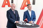 LH Schützenhöfer und Thomas Arnoldner © Land Steiermark/Streibl