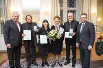 Ehrenzeichen für Wissenschaft, Forschung und Kunst überreicht: LH Hermann Schützenhöfer, Franz Yang Mocnik, Edith Zeier-Draxl, Christa Fonatsch, Manfred Prisching und Klubobmann Hannes Schwarz (v.l.)