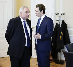 Für Landeshauptmann Hermann Schützenhöfer und Bundeskanzler Sebastian Kurz steht die Gesundheit der Menschen an oberster Stelle. © Bundeskanzleramt; Nutzung bei Quellenangabe honorarfrei