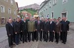 Landeshauptmann Mag. Franz Voves,  Eisenstraßen-Obmann Albin Zwanz und  Bürgermeister Mag. Freiinger (Mitte) mit den Bürgermeistern der Steirischen Eisenstraße-Gemeinden.  Fotos: Landespressedienst 