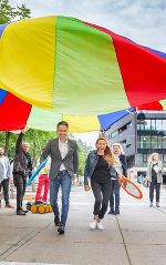 Stadtrat Kurt Hohensinner und Familienlandesrätin Juliane Bogner-Strauß bei der Präsentation des Sommer- und Ferienprogramms 2020. © Fotos: Stadt Graz/Fischer; Nutzung bei Quellenangabe honorarfrei Stadtrat Kurt Hohensinner und Familienlandesrätin Juliane Bogner-Strauß bei der Präsentation des Sommer- und Ferienprogramms 2020.