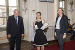 Das Große Goldene Ehrenzeichen überreichten LH Hermann Schützenhöfer und LR Barbara Eibinger-Miedl an die Rechtshistorikerin Anita Ziegerhofer © Foto: Land Steiermark/Foto Fischer; bei Quellenangabe honorarfrei Das Große Goldene Ehrenzeichen überreichten LH Hermann Schützenhöfer und LR Barbara Eibinger-Miedl an die Rechtshistorikerin Anita Ziegerhofer