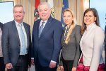 ARCHIVFOTO VOR COVID 19: LH-Stv. Anton Lang, LH Hermann Schützenhöfer, LR Juliane Bogner-Strauß und LR Doris Kampus (v.l.) © Land Steiermark; bei Quellenangabe honorarfrei