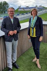 Sportlandesrat Christopher Drexler und Tourismuslandesrätin Barbara Eibinger-Miedl zeigen sich dankbar. © Land Steiermark Sportlandesrat Christopher Drexler und Tourismuslandesrätin Barbara Eibinger-Miedl zeigen sich dankbar.