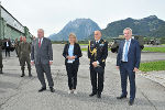 Gemeinsam mit Verteidigungsministerin Klaudia Tanner besuchten Landeshauptmann Hermann Schützenhöfer und Landeshauptmann-Stellvertreter Anton Lang heute Nachmittag den Fliegerhorst Fiala Fernbrugg in Aigen. © Helmut Fröschl; bei Quellenangabe honorarfrei 