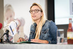 Bildungslandesrätin Juliane Bogner-Strauß begrüßt die Tatsache, dass die steirischen Kinderbildungs- und betreuungseinrichtungen geöffnet bleiben. © Land Steiermark/Streibl; bei Quellenangabe honorarfrei
