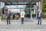 Landeshauptmann Hermann Schützenhöfer, Arbeitsministerin Christine Aschbacher und Anton Paar-Geschäftsführer Friedrich Santner (v.l.)