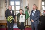 Landeshauptmann Hermann Schützenhöfer, Landeshauptmann a. D. Waltraud Klasnic und Landeshauptmann-Stellvertreter Anton Lang (v.l.) bei der Überreichung des Ehrenrings. © Fotos: Land Steiermark/Foto Fischer; Nutzung bei Quellenangabe honorarfrei Landeshauptmann Hermann Schützenhöfer, Landeshauptmann a. D. Waltraud Klasnic und Landeshauptmann-Stellvertreter Anton Lang (v.l.) bei der Überreichung des Ehrenrings.