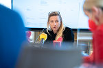 Landesrätin Juliane Bogner-Strauß blickt optimistisch in die Zukunft. © Land Steiermark/Jesse Streibl. Bei Quellenangabe honorarfrei. Landesrätin Juliane Bogner-Strauß blickt optimistisch in die Zukunft.