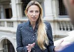 Frauenlandesrätin Bogner-Strauß betont, dass der Weltfrauentag auch nach über 100 Jahren ein enorm wichtiges Zeichen sei, vor allem in herausfordernden Zeiten wie diesen. © Marja Kanizaj; bei Quellenangabe honorarfrei