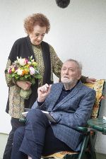 Frau Asima freute sich auch über den Besuch. © Foto: Foto Fischer; bei Quellenangabe honorarfrei Frau Asima freute sich auch über den Besuch. © Foto: Foto Fischer; bei Quellenangabe honorarfrei