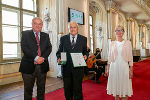 Mit dem Goldenen Ehrenzeichen des Landes Steiermark wurde Karl Heinz Schattenberg geehrt. 