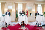 LH-Stv. Anton Lang, LH Hermann Schützenhöfer und Peter Gspaltl (v.l.) präsentierten die Details zum KlimaTiicket. © Foto: Land Steiermark/Streibl; bei Quellenangabe honorarfrei
