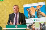 LH-Stv. Anton Lang bedankte sich für das jahrelange Engagement der Tierschutzombudsstelle des Landes Steiermark © Foto: Foto Frankl; bei Quellenangabe honorarfrei LH-Stv. Anton Lang bedankte sich für das jahrelange Engagement der Tierschutzombudsstelle des Landes Steiermark