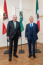 Landeshauptmann Hermann Schützenhöfer empfing den mexikanischen Botschafter Luis Javier Campuzano Piña in der Grazer Burg. © Land Steiermark/Jesse Streibl; bei Quellenangabe honorarfrei