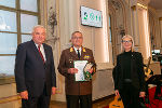 Bereichsfeuerwehrkommandant Heinz Hartl aus Gaishorn freute sich über das Goldene Ehrenzeichen.