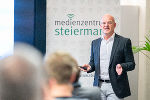 Der Medienexperte Peter Plaikner am 3.11. im Medienzentrum Steiermark. © Land Steiermark / Jesse Streibl Der Medienexperte Peter Plaikner am 3.11. im Medienzentrum Steiermark.