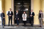 Stephan Witzl (Geschäftsführer UNI for LIFE), Georg Pessler (Obmann Landespersonalvertretung), Günther Lippitsch (Leiter Personalabteilung Land Steiermark), Birgit Held-Doppelhofer (Personalabteilung Land Steiermark), Christopher Drexler (Personallandesrat) und Martin Polaschek (Rektor Uni Graz) haben die neue Akademie der Verwaltungswissenschaften (AVW) vorgestellt. © Land Steiermark; Nutzung bei Quellenangabe honorarfrei