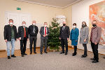 Traditioneller Weihnachtsbesuch: Landeshauptmann Hermann Schützenhöfer und Landeshauptmann-Stellvertreter Anton Lang empfingen Vertreterinnen und Vertreter der Holzwelt Murau. © Land Steiermark/Streibl; bei Quellenangabe honorarfrei