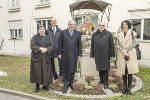 Im Krankenhaus der Elisabethinen erfolgte der Empfang durch Generaloberin Bonaventura Holzmann (l.), Geschäftsführer Christian Lagger (2.v.l.) und Primaria Elisabeth Roth (r.).