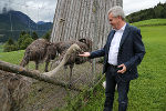 Landeshauptmann-Stellvertreter Anton Lang begrüßt die von der Landesregierung gefassten Beschlüsse zum Ausbau des Wildtierschutzes in der Steiermark. © Land Steiermark; bei Quellenangabe honorarfrei